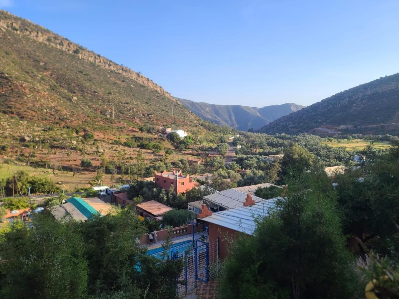 Auberge Le Refuge Aksri Bagian luar foto