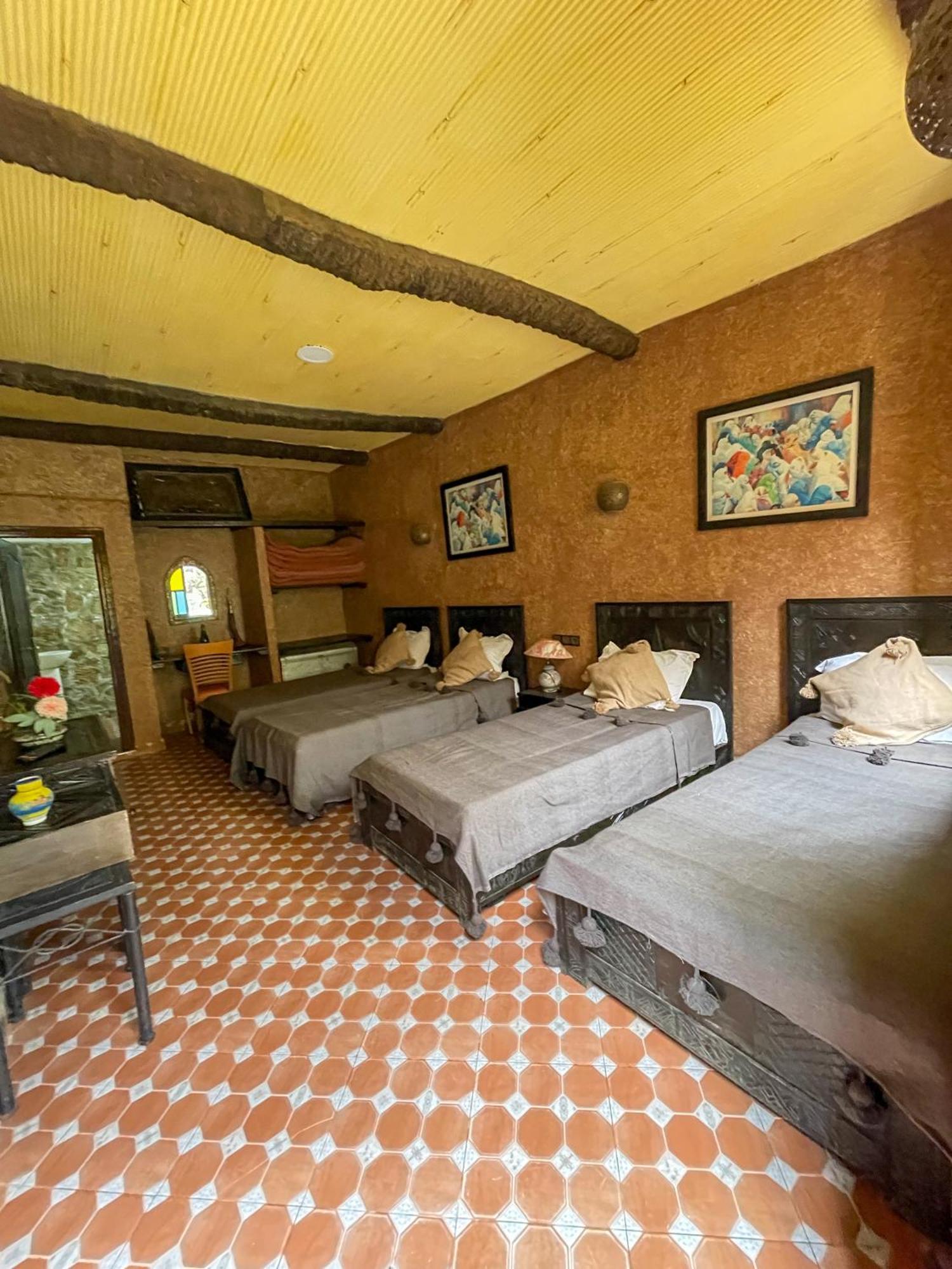 Auberge Le Refuge Aksri Bagian luar foto